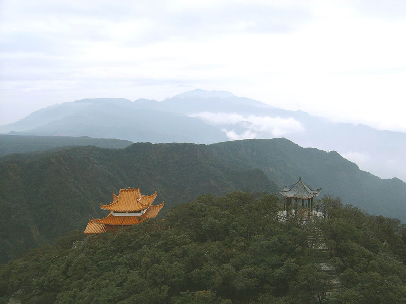 骆越祖山大明山_副本.jpg